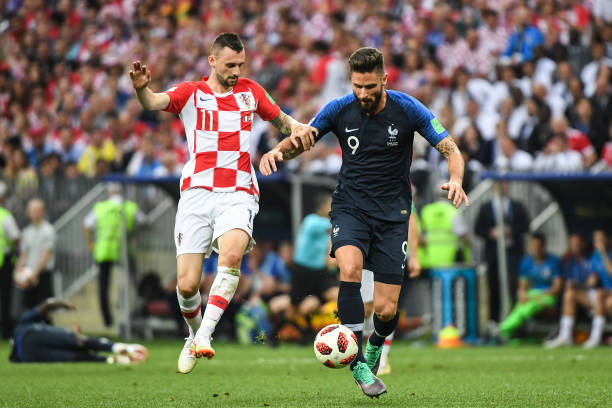 尤其是前鋒 尤其是前鋒